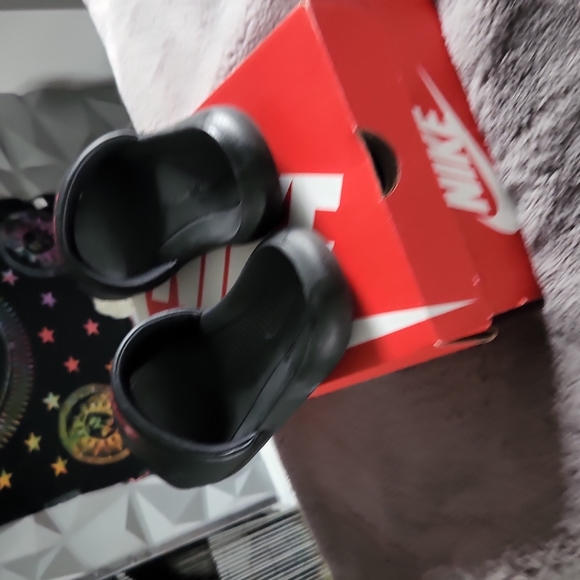 Nike Sandals - Picture 3 of 6